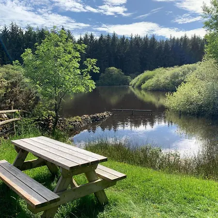 The Nook At Pentregaer Ucha, With Tennis Court & Lake. Oswestry Exterior photo