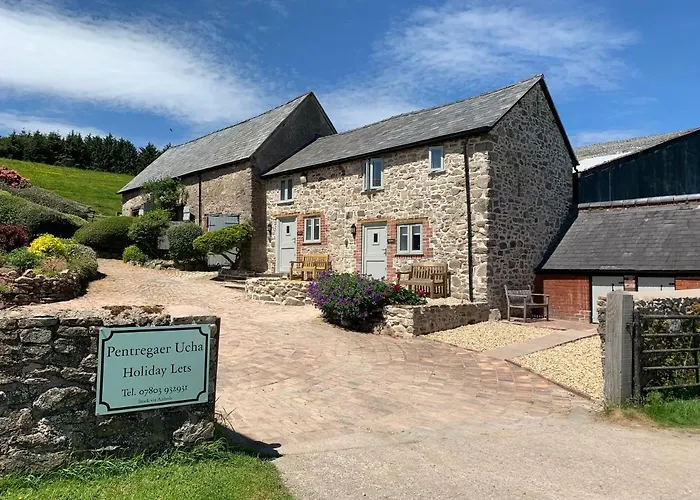 The Nook At Pentregaer Ucha, With Tennis Court & Lake.